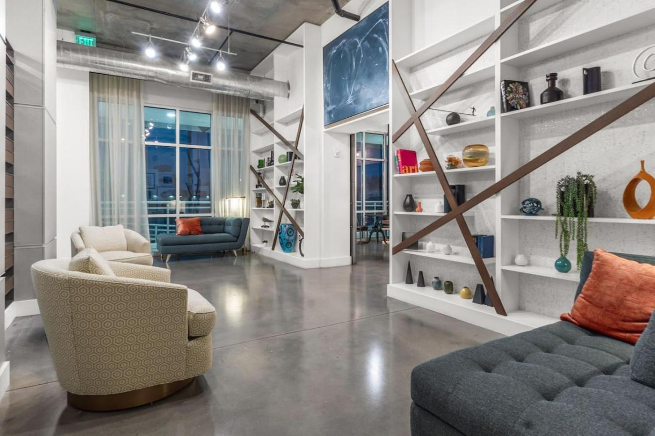 Modern 2 Bed Getaway Steps From Tropicana Field St. Petersburg Ngoại thất bức ảnh