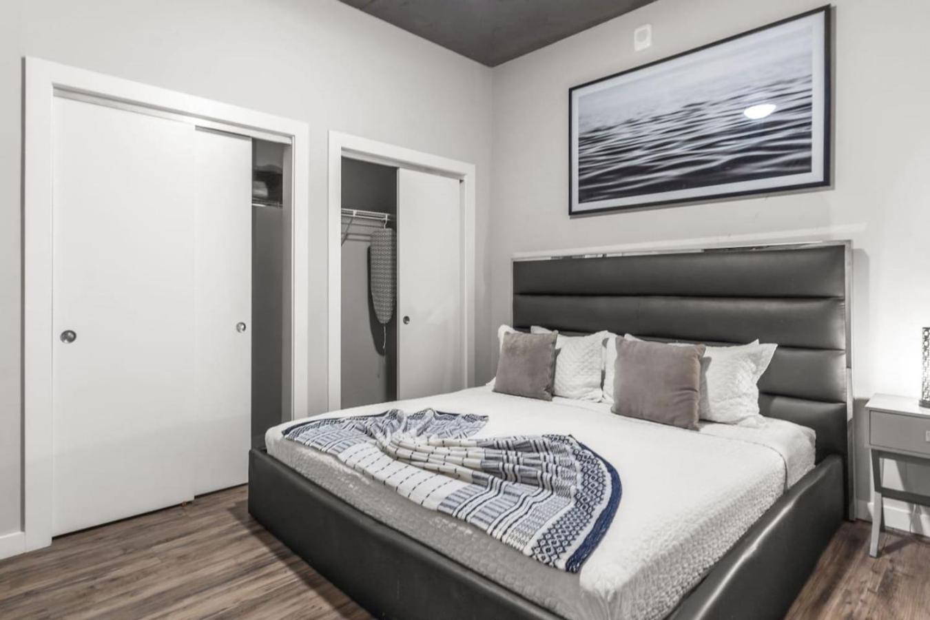 Modern 2 Bed Getaway Steps From Tropicana Field St. Petersburg Ngoại thất bức ảnh